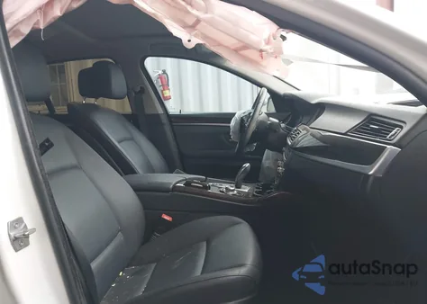 2013 BMW 528I из США, поврежденный, VIN WBAXG5C56DD233777